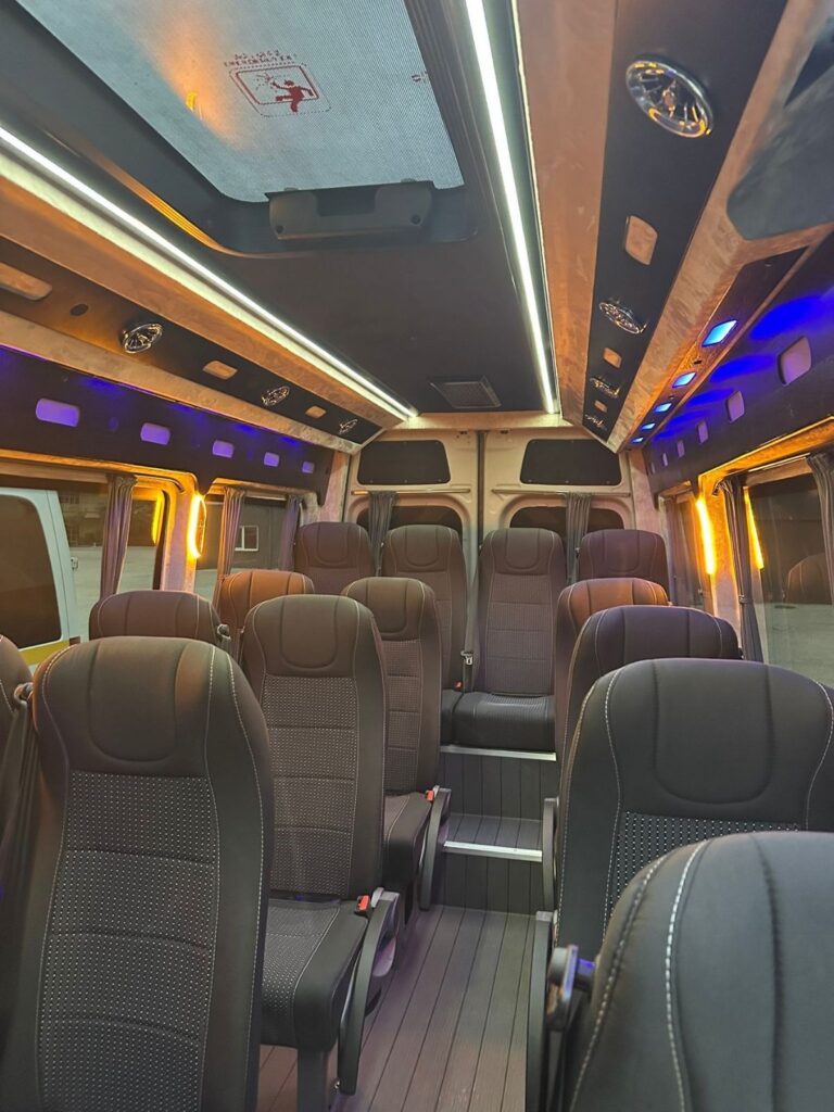 Modern ve Güvenli Okul Servisi Tasarımları